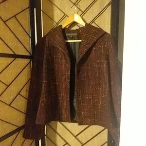 This is a tweed Harve Bernard short jacket without